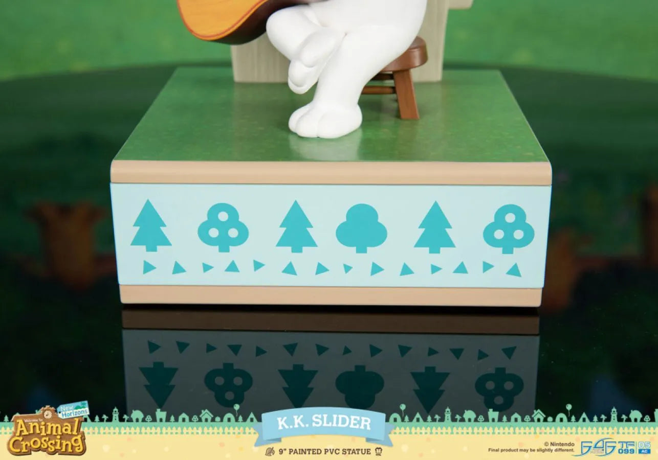 Animal Crossing - K.K. Slider PVC Statue