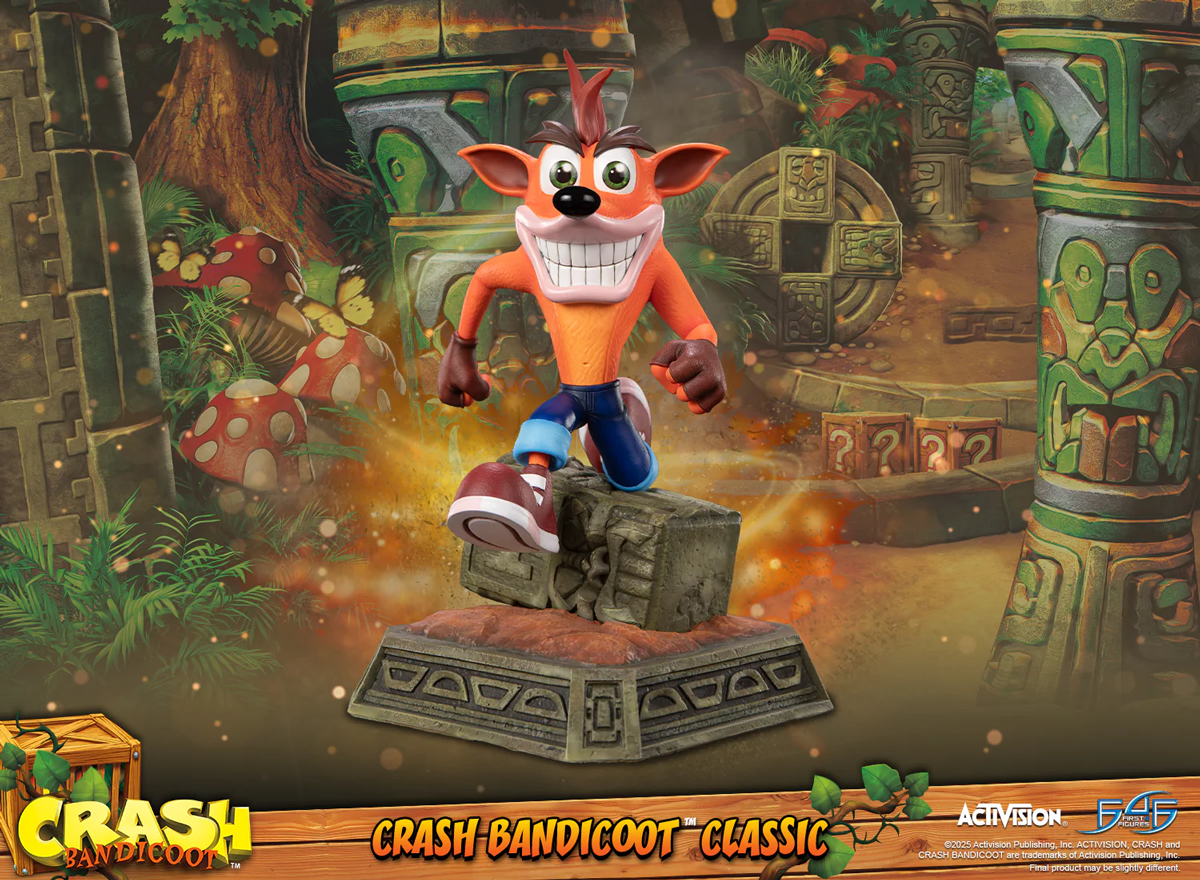 Crash Bandicoot - Crash Running Statue