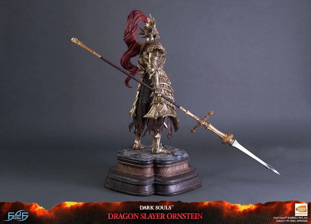 Dark Souls – Estatua de Ornstein, el Asesino de Dragones