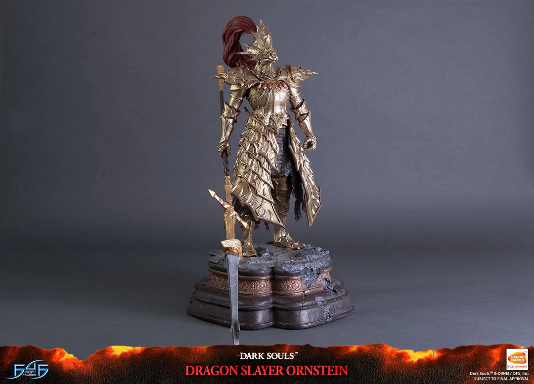 Dark Souls – Estatua de Ornstein, el Asesino de Dragones