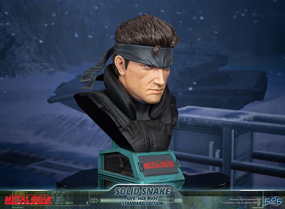 F4FMGSLBST Metal Gear Solid - Solid Snake - Life-Size Bust - First 4 Figures - Titan Pop Culture