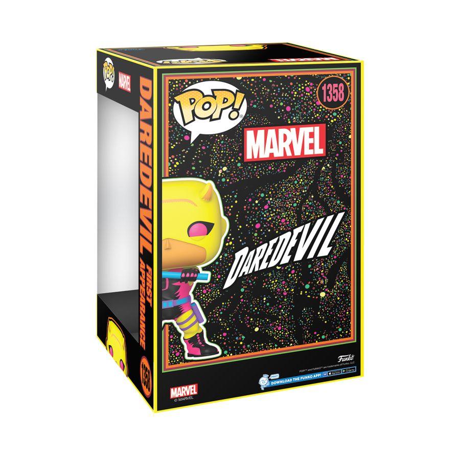 FUN77543 Marvel Comics - Daredevil (First Appearance) US Exclusive Blacklight 10" Pop! Vinyl [RS] - Funko - Titan Pop Culture