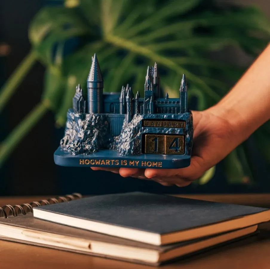 GRUCP3D02 Harry Potter - Hogwarts 3D Perpetual Calendar - Grupoerik - Titan Pop Culture