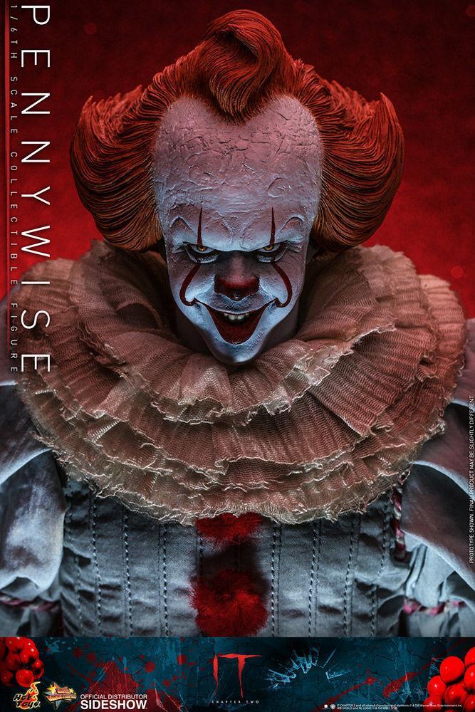 HOTMMS555 It: Chapter 2 - Pennywise with Balloon 1:6 Scale 12" Action Figure - Hot Toys - Titan Pop Culture