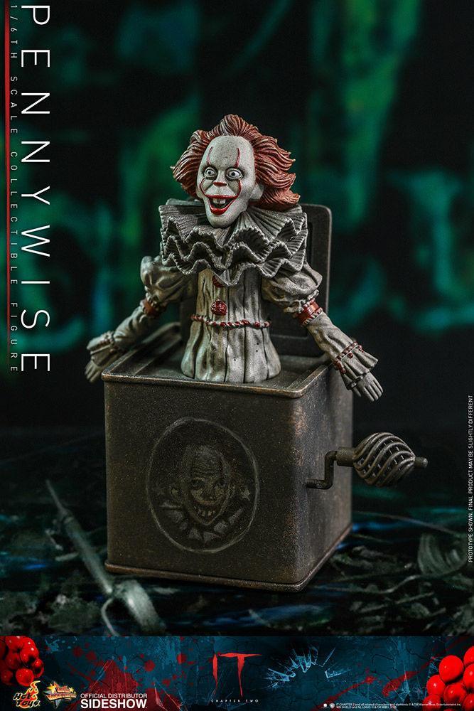 HOTMMS555 It: Chapter 2 - Pennywise with Balloon 1:6 Scale 12" Action Figure - Hot Toys - Titan Pop Culture