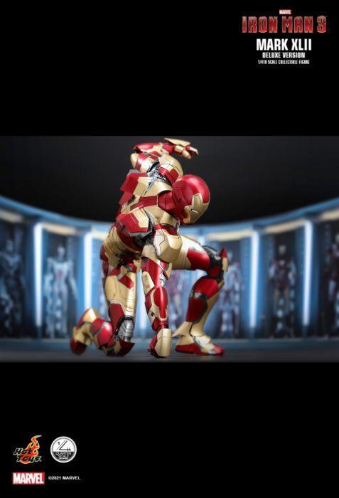 HOTQS008 Iron Man 3 - Iron Man Mark XLII Deluxe 1:4 Scale Action Figure - Hot Toys - Titan Pop Culture