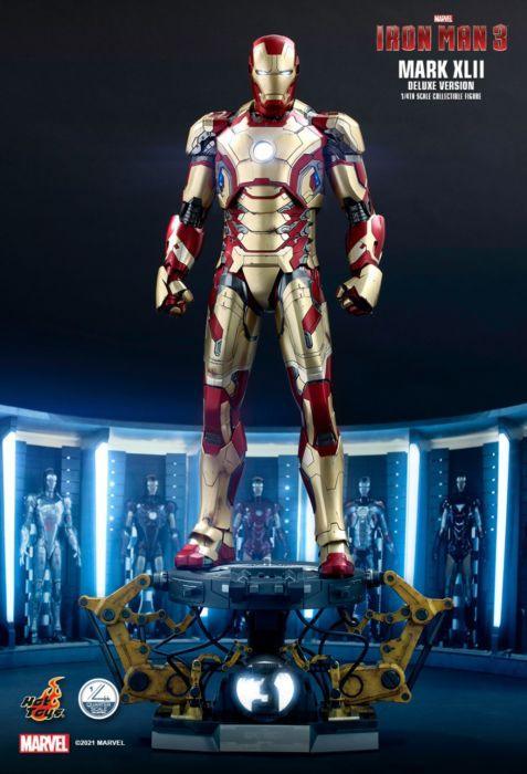 HOTQS008 Iron Man 3 - Iron Man Mark XLII Deluxe 1:4 Scale Action Figure - Hot Toys - Titan Pop Culture