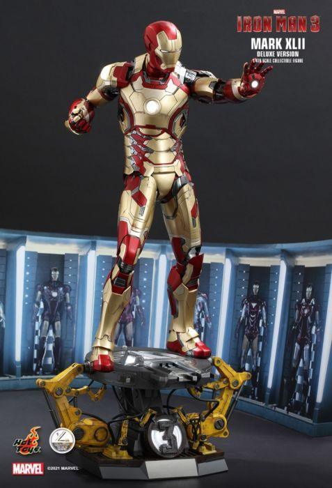 HOTQS008 Iron Man 3 - Iron Man Mark XLII Deluxe 1:4 Scale Action Figure - Hot Toys - Titan Pop Culture