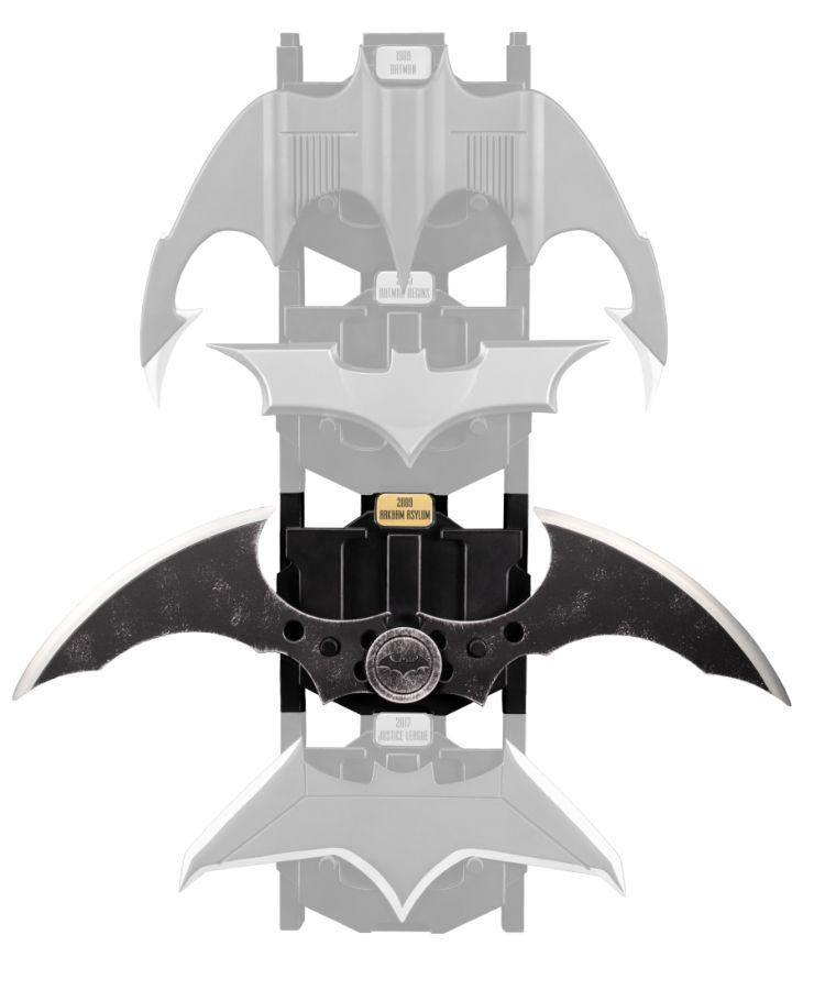 IKO1403 Batman: Arkham Asylum - Batarang Metal Replica - Ikon Collectables - Titan Pop Culture