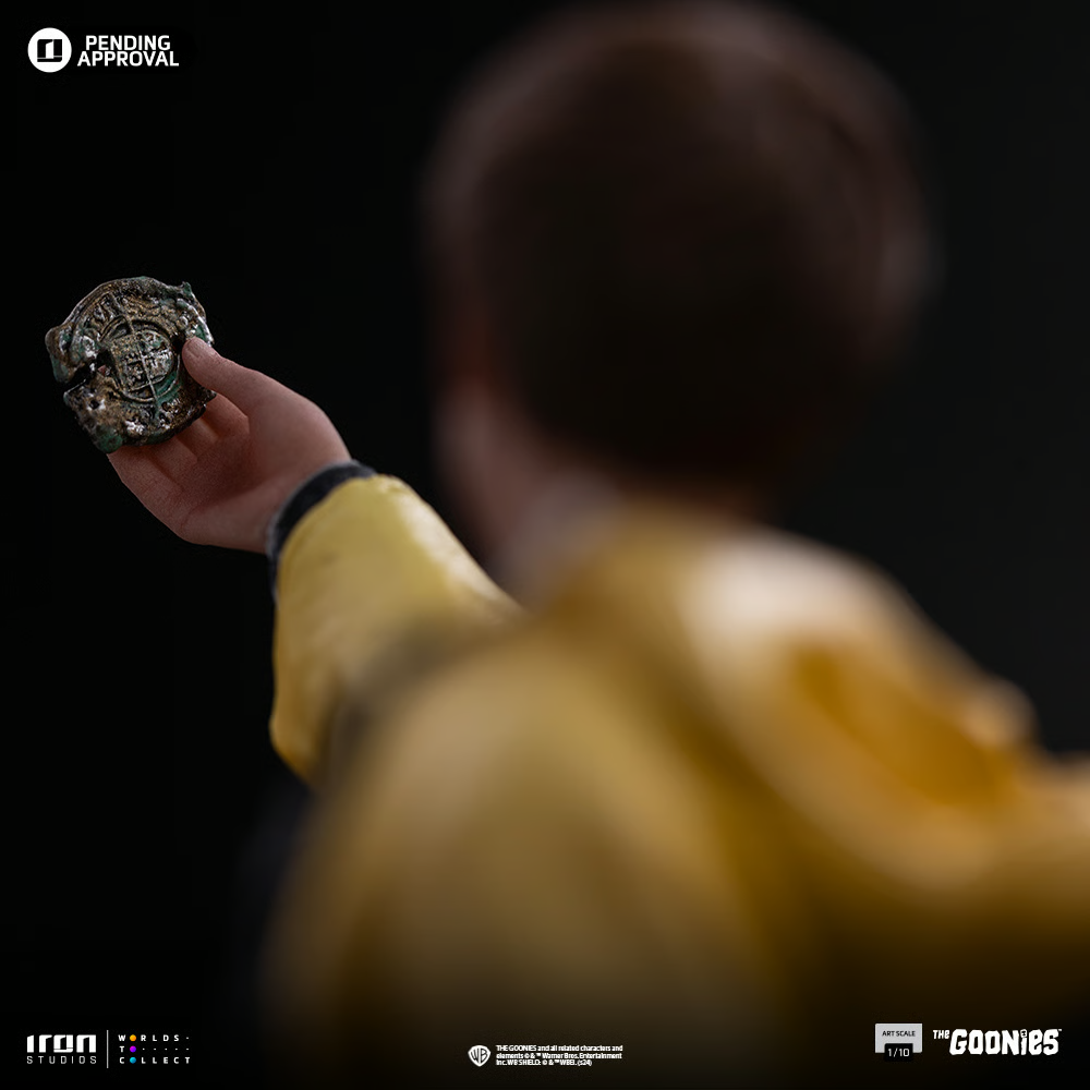 七宝奇谋 – 迈奇·沃什 1:10 比例雕像