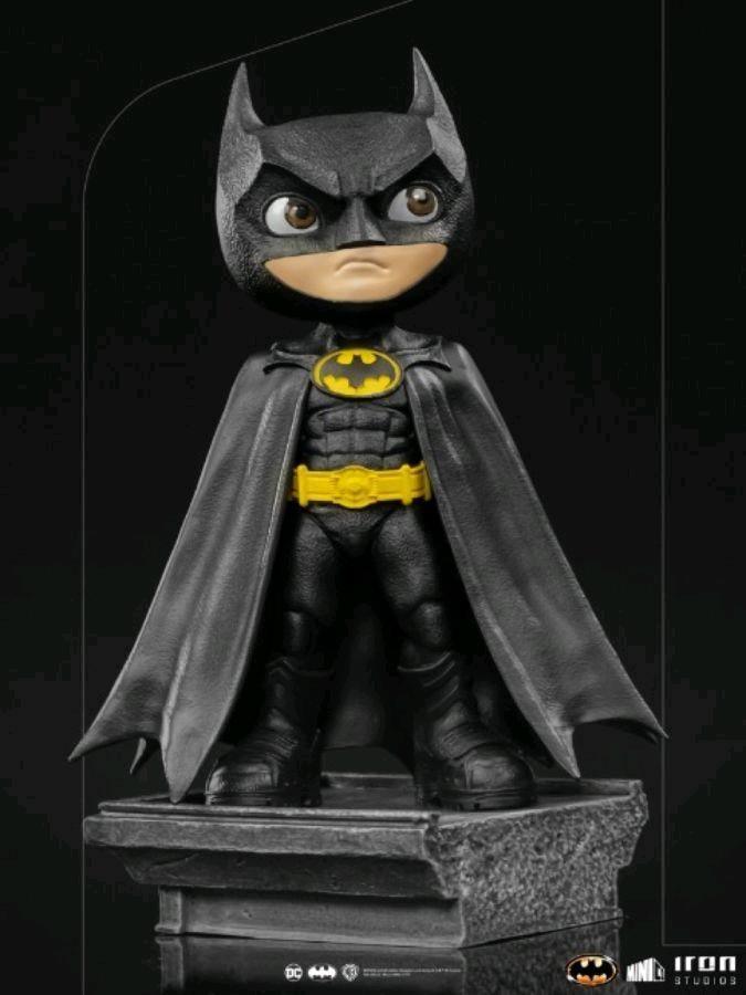 IRO34386 Batman 1989 - Batman Minico Vinyl Figure - Iron Studios - Titan Pop Culture