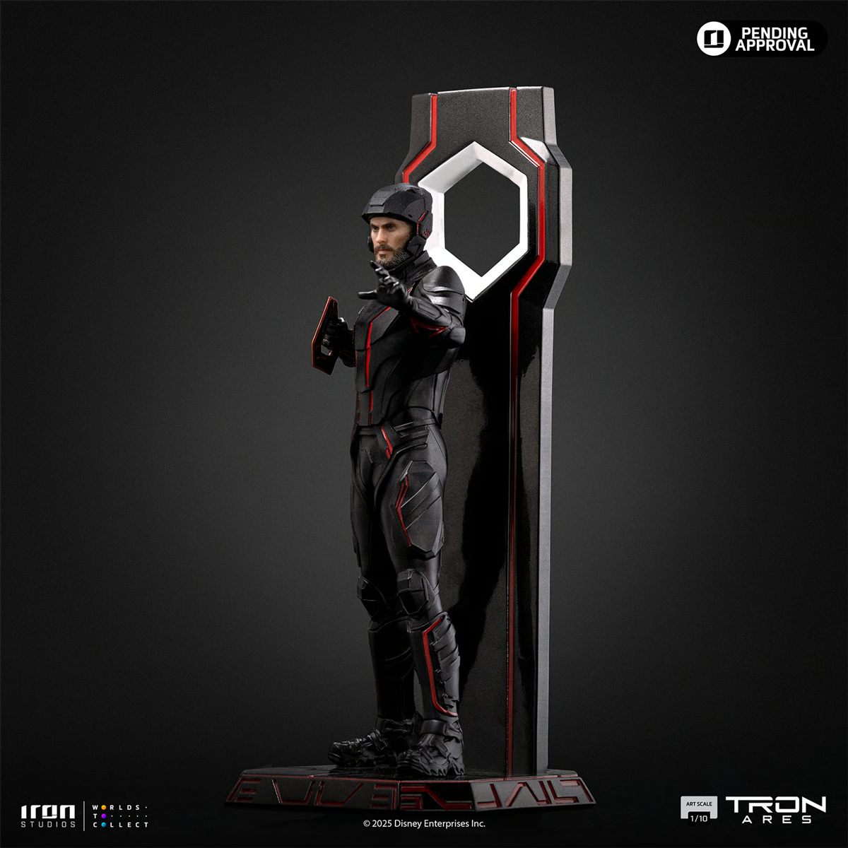 Tron - Ares 1:10 Scale Statue