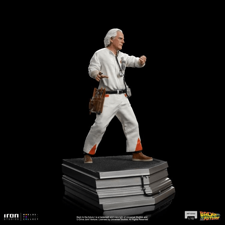 IRO53325 Back To The Future - Doc Brown 1:10 Statue [Version 2] - Iron Studios - Titan Pop Culture