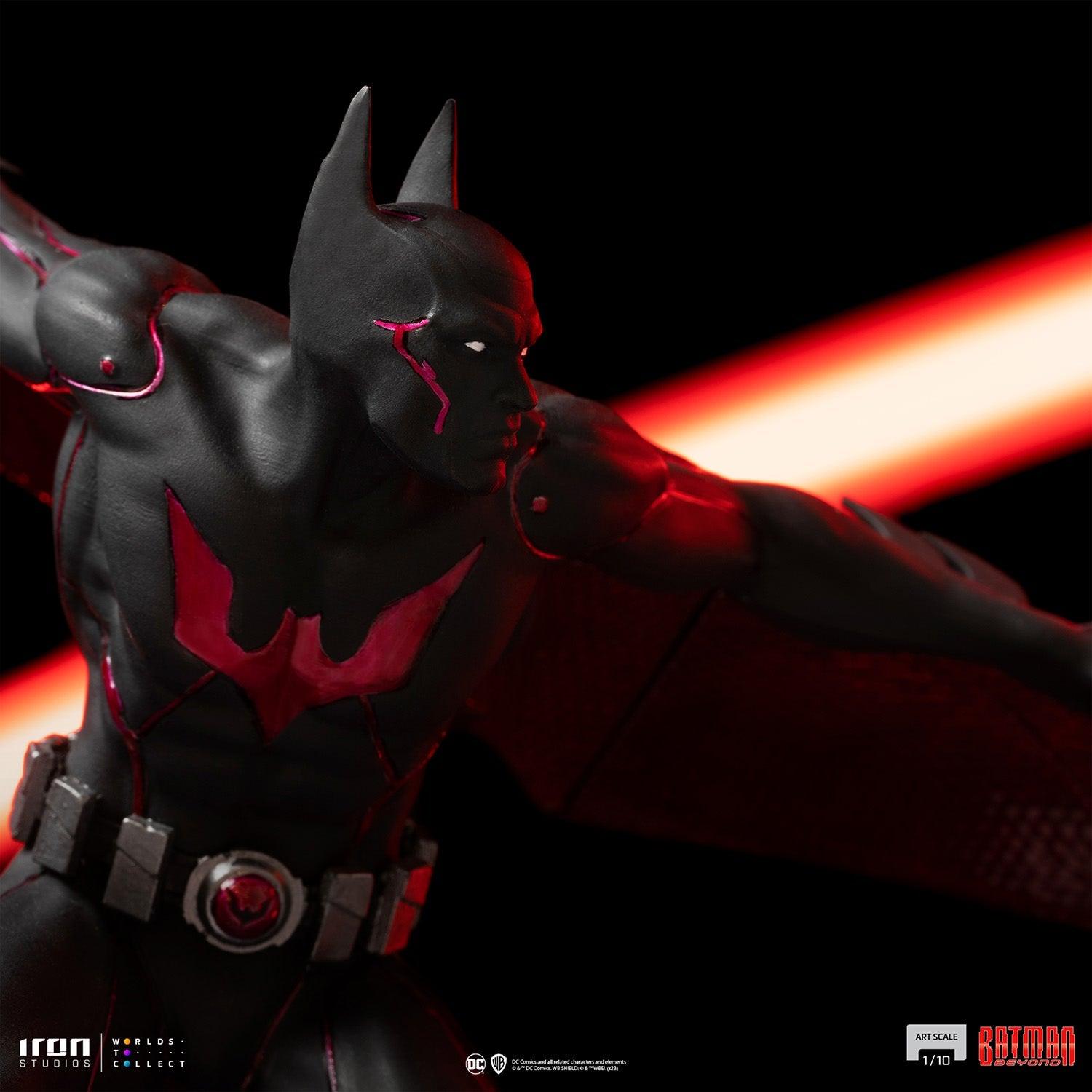 IRO53370 Batman Beyond - Batman 1:10 Scale Statue - Iron Studios - Titan Pop Culture