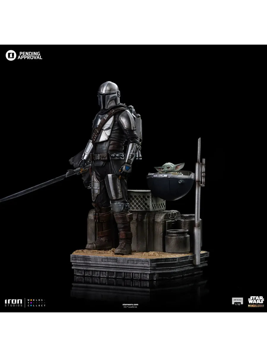 IRO54704 Star Wars: Mandalorian - Din Djarin & Din Grogu 1:10 Scale Statue - Iron Studios - Titan Pop Culture