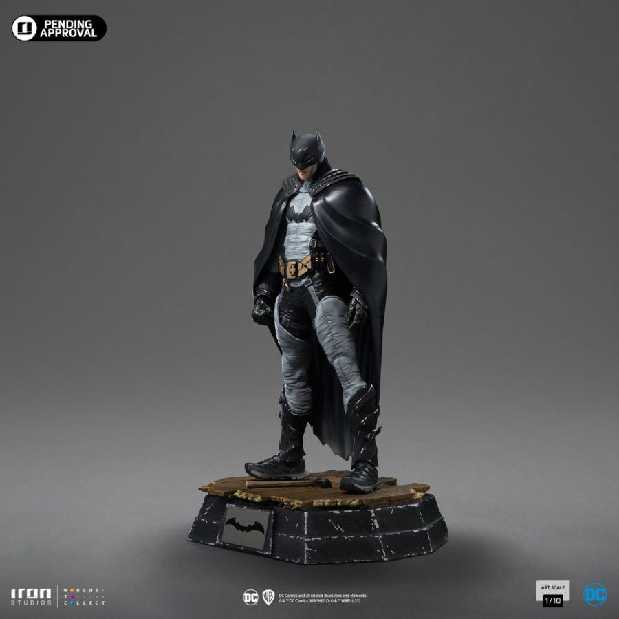 IRO55251 Batman - Batman Gargoyle of Gotham 1:10 Scale Statue - Iron Studios - Titan Pop Culture