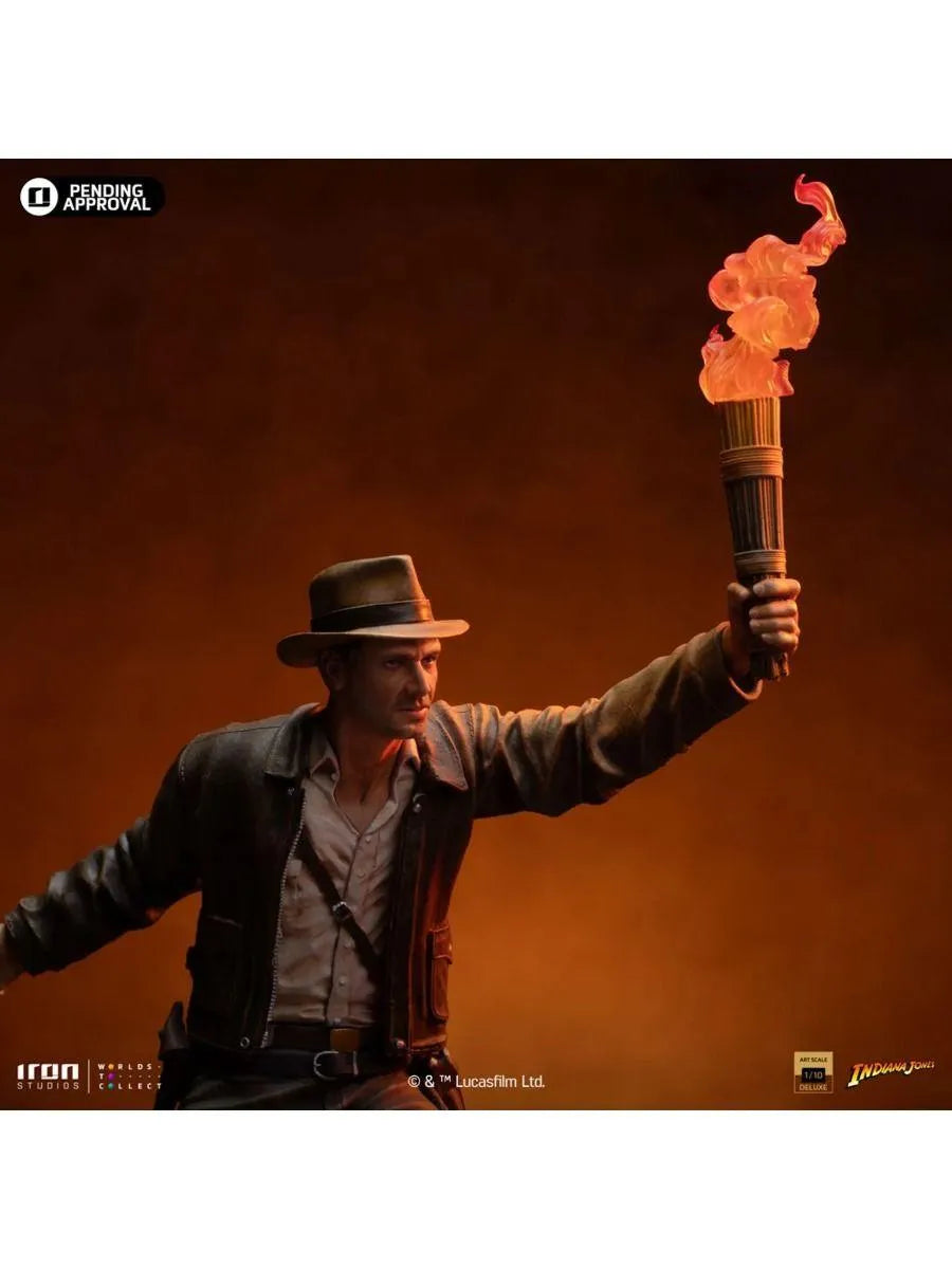 IRO55725 Indiana Jones - Indiana Jones Deluxe 1:10 Scale Statue - Iron Studios - Titan Pop Culture