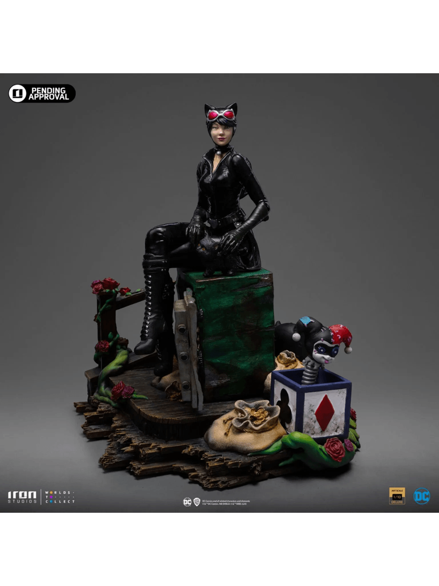 IRO56111 Batman - Catwoman (Gotham City Sirens) Deluxe 1:10 Scale Statue - Iron Studios - Titan Pop Culture