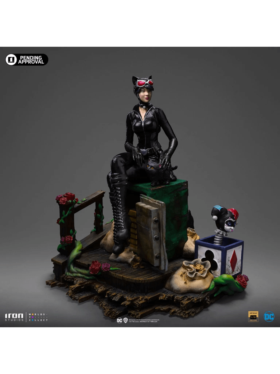 IRO56111 Batman - Catwoman (Gotham City Sirens) Deluxe 1:10 Scale Statue - Iron Studios - Titan Pop Culture