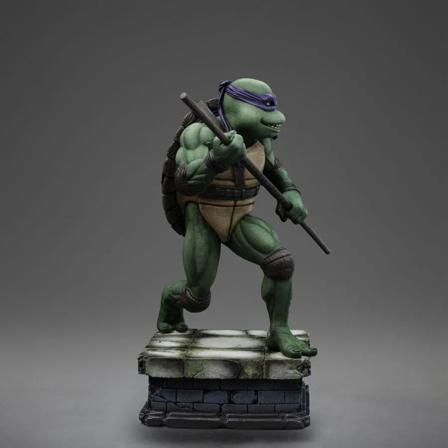 IRO56463 Teenage Mutant Ninja Turtles (1990) - Donatello 1:10 Scale Statue - Iron Studios - Titan Pop Culture