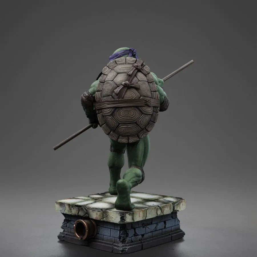 IRO56463 Teenage Mutant Ninja Turtles (1990) - Donatello 1:10 Scale Statue - Iron Studios - Titan Pop Culture