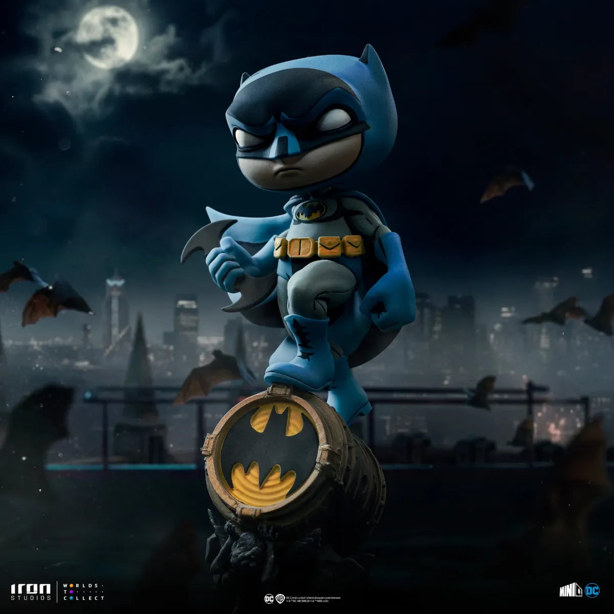 DC - Batman On Bat-Signal (Blue Ver.) Minico Vinyl