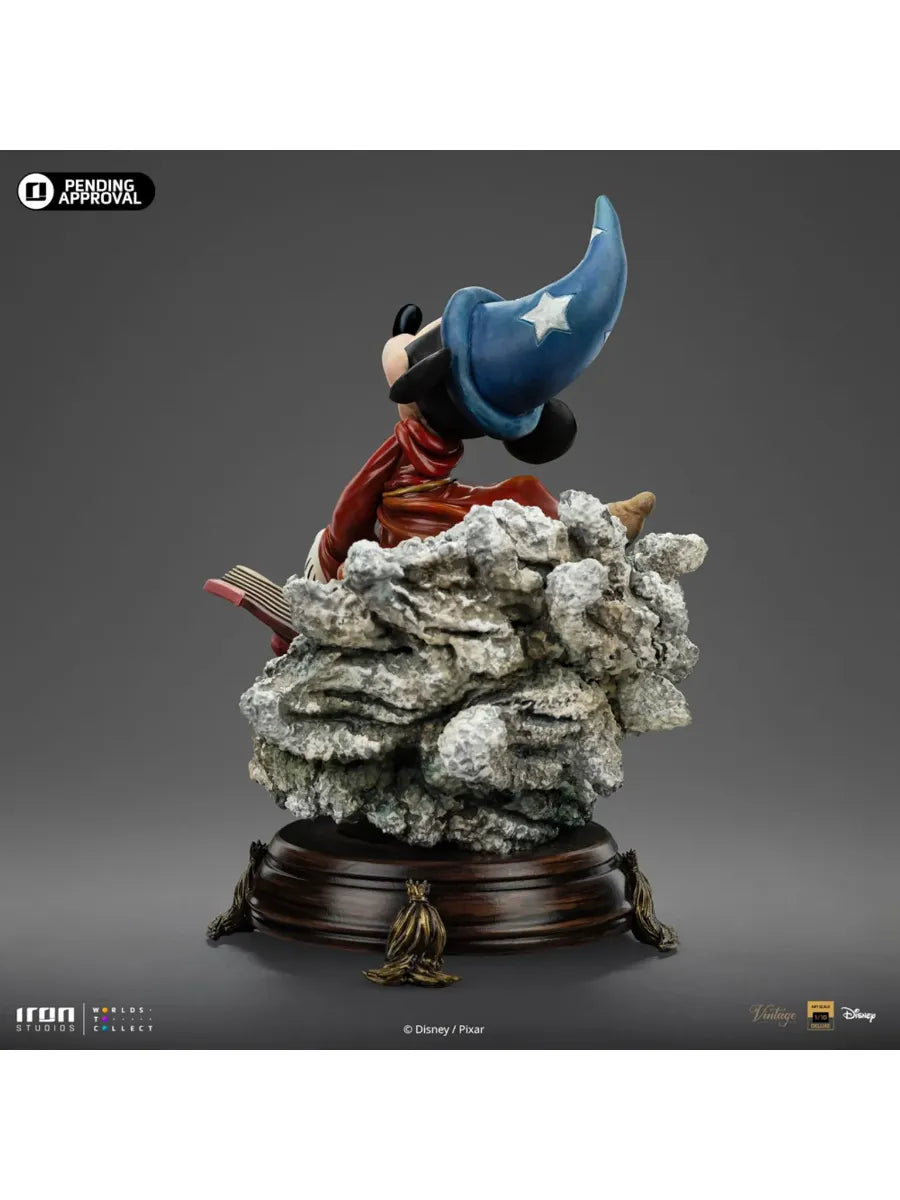 IRO57484 Disney - Sorcerer Mickey Deluxe 1:10 Scale Statue - Iron Studios - Titan Pop Culture