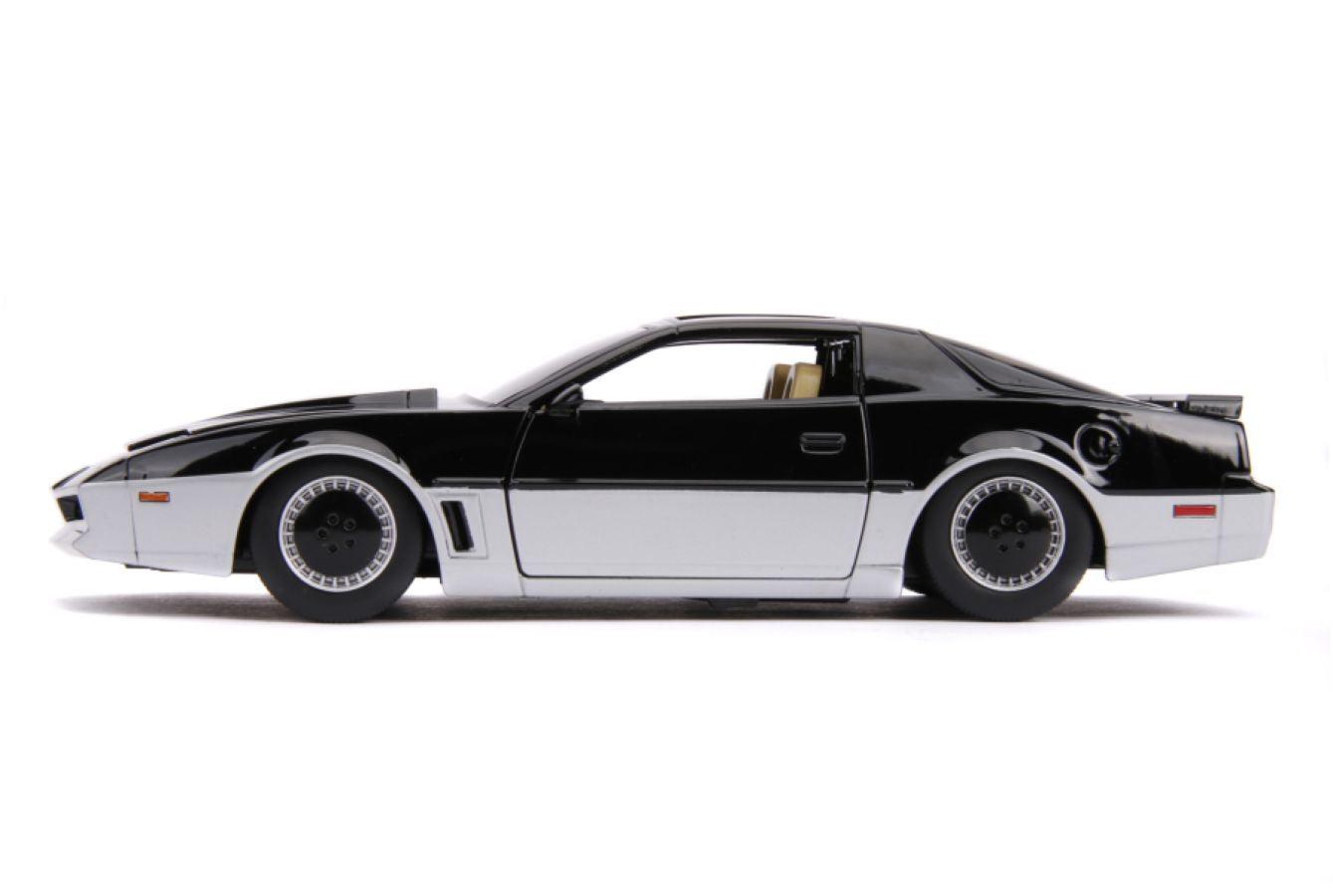 JAD31115 Knight Rider - K.A.R.R. 1982 Pontiac Firebird 1:24 Scale Hollywood Ride - Jada Toys - Titan Pop Culture