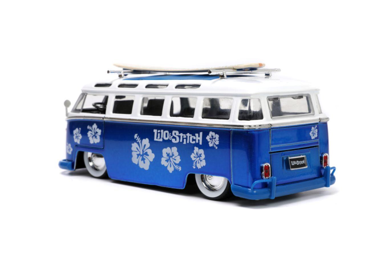 JAD31992 Lilo & Stitch - 1962 VW Bus 1:24 Scale Vehicle with Stitch Figure - Jada Toys - Titan Pop Culture