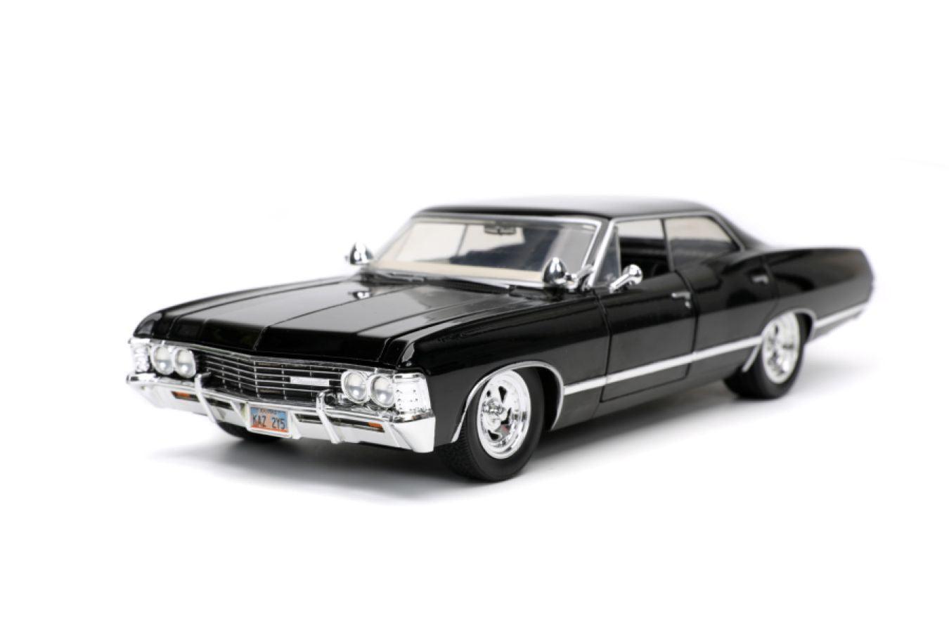 JAD32250 Supernatural - '67 Chevy Impala with Dean 1:24 Scale Hollywood Ride - Jada Toys - Titan Pop Culture