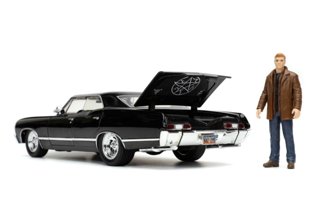 JAD32250 Supernatural - '67 Chevy Impala with Dean 1:24 Scale Hollywood Ride - Jada Toys - Titan Pop Culture