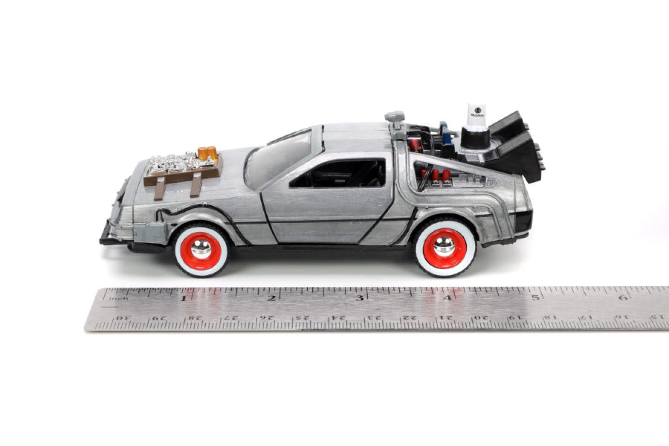 JAD32290 Back to the Future 3 - DeLorean 1:32 Scale - Jada Toys - Titan Pop Culture