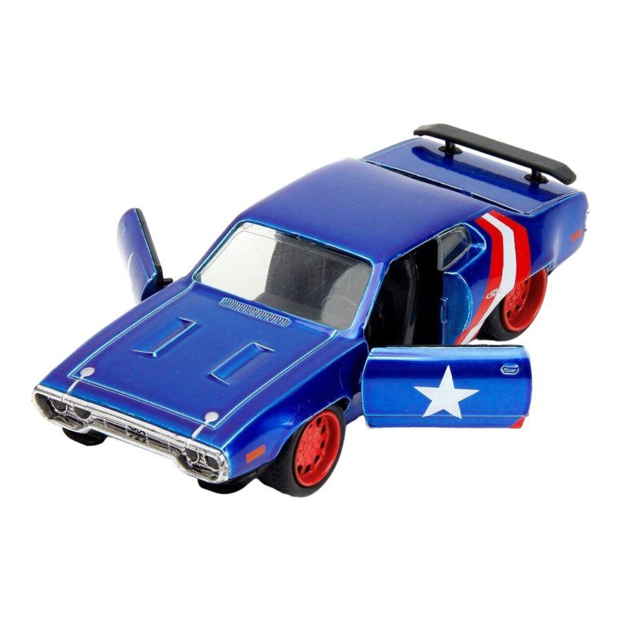 JAD33081 Marvel Comics - 1972 Plymouth GTX with Captain America 1:32 Scale Diecast Figure - Jada Toys - Titan Pop Culture