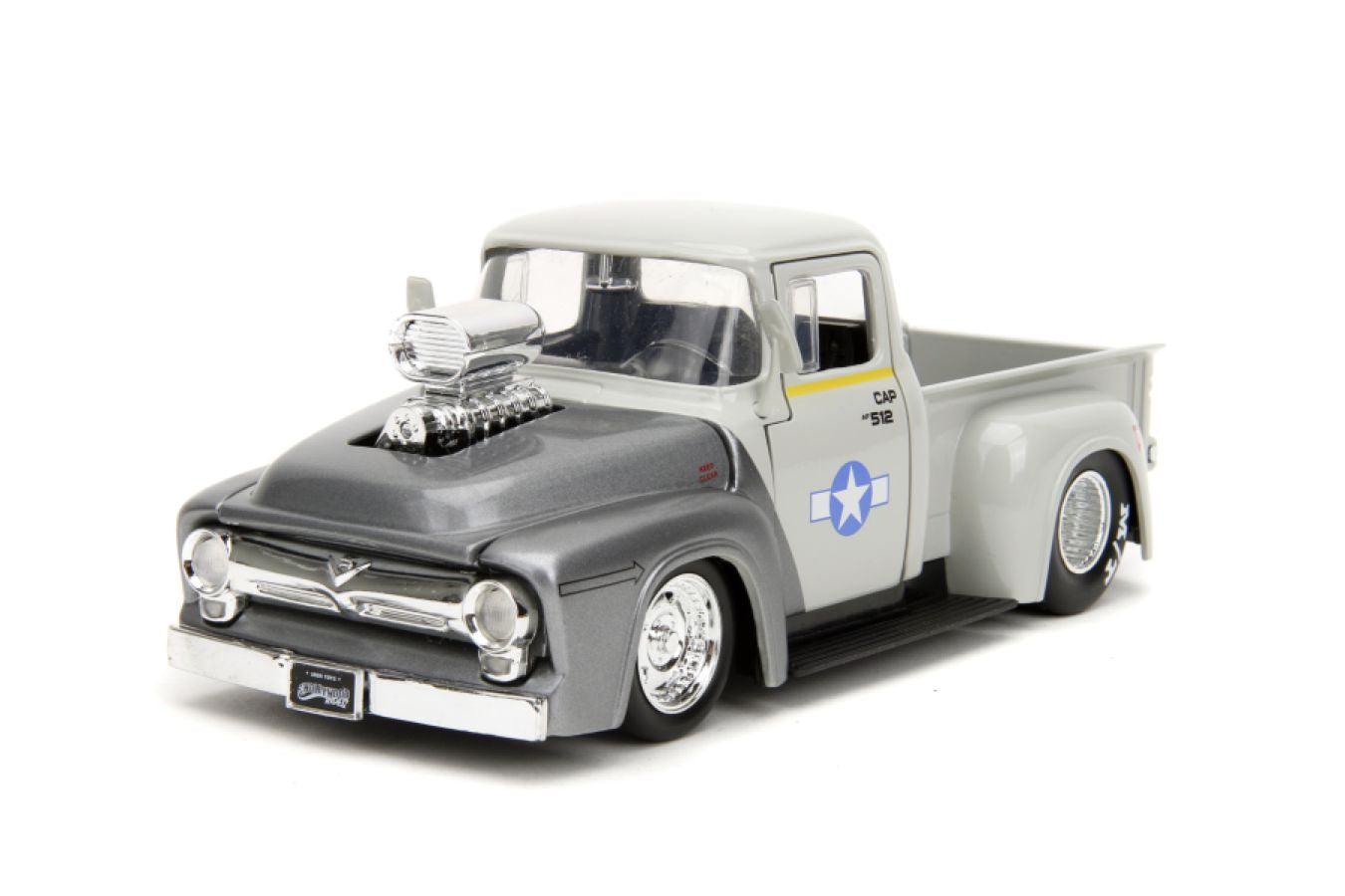 JAD34373 Street Fighter - Ford F-100 (1956) 1:24 with Guile Figure Hollywood Rides Diecast Vehicle - Jada Toys - Titan Pop Culture