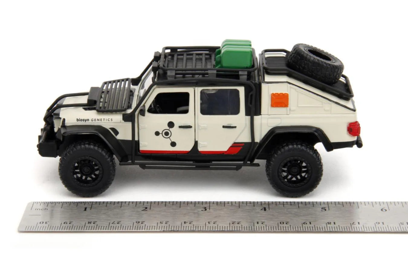 JAD34465 Jurassic World - 2020 Jeep Gladiator 1:32 Scale Vehicle - Jada Toys - Titan Pop Culture