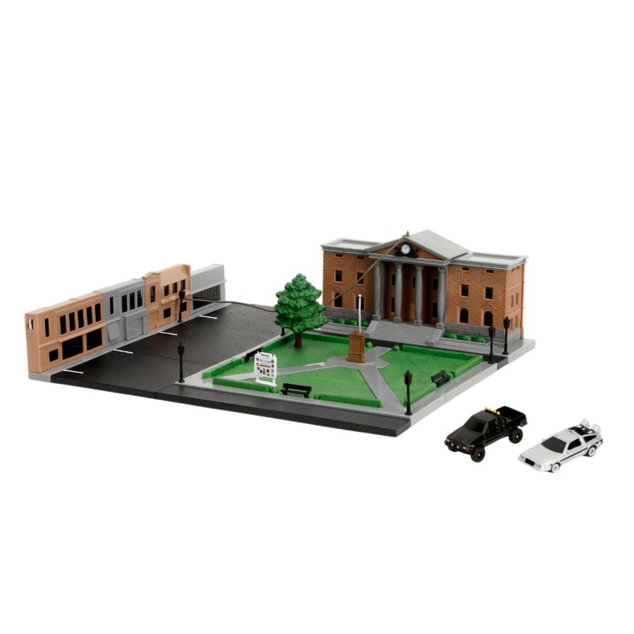 JAD34804 Back to the Future - 1.65" Nano Scene Hill Valley Courthouse Diecast Set - Jada Toys - Titan Pop Culture