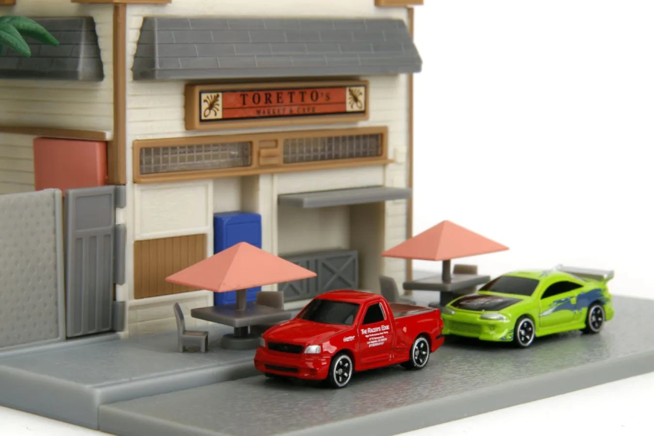 JAD34914 Fast & Furious - Toretto's Cafe NanoScene with 2 Vehicles - Jada Toys - Titan Pop Culture