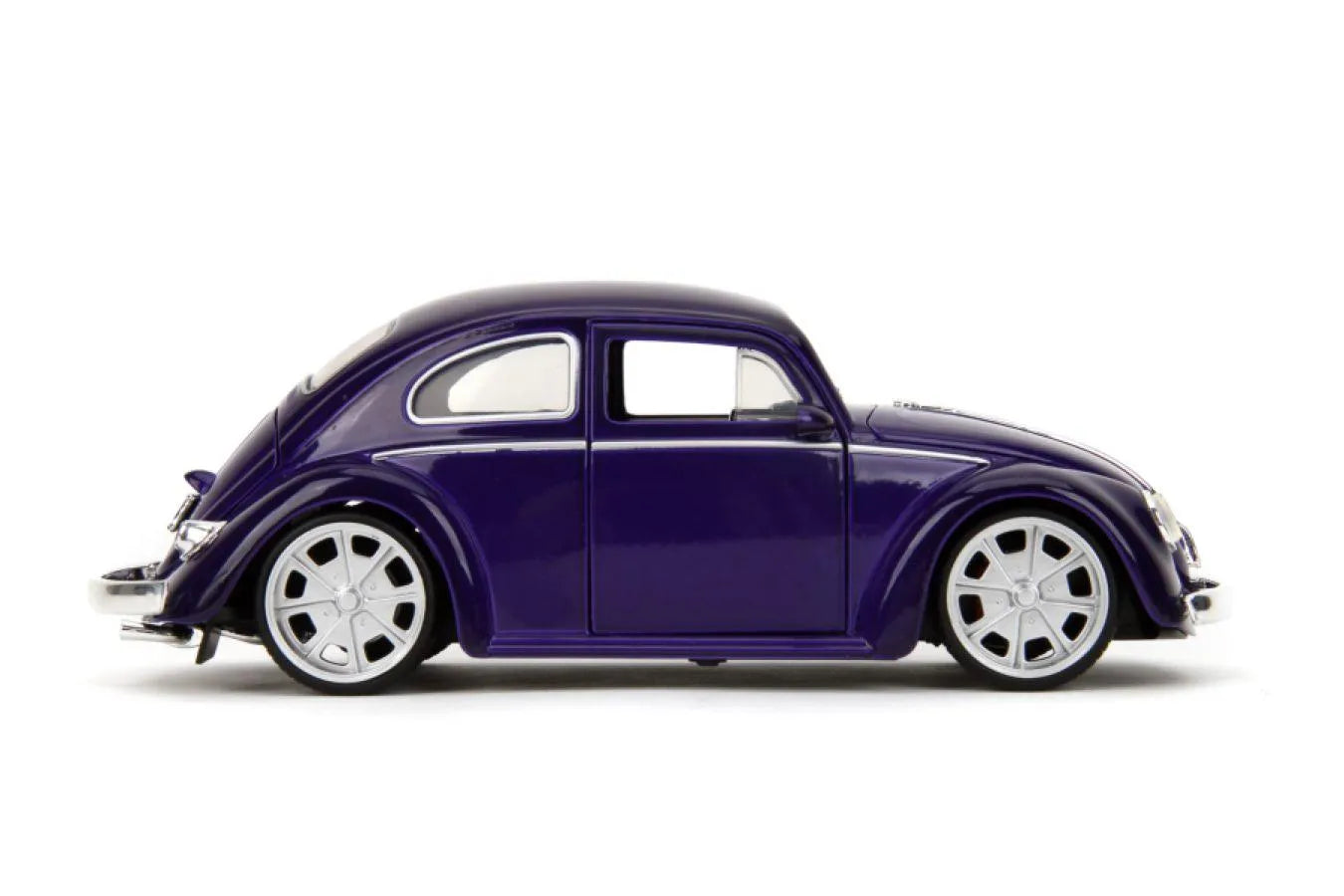 JAD35131 Wednesday (TV) - VW Beetle (with Wednesday) 1:24 Scale Diecast Vehicle - Jada Toys - Titan Pop Culture