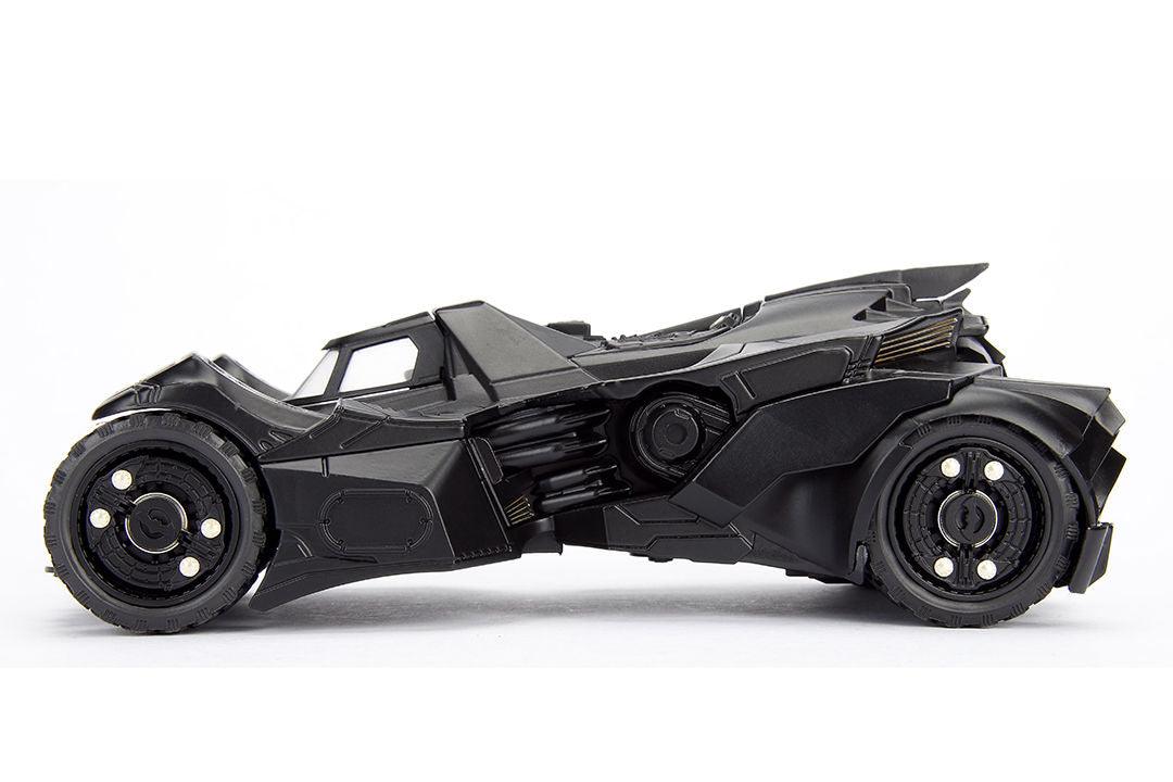 JAD98037 Batman: Arkham Knight - Batmobile 1:24 - Jada Toys - Titan Pop Culture