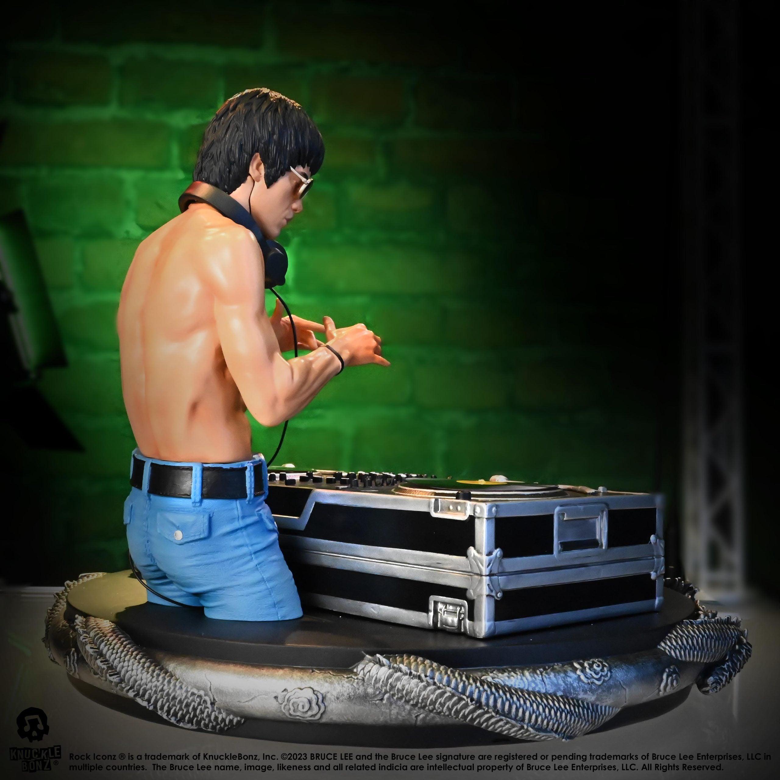 KNUBRUCELEE100 Bruce Lee - DJ Dragon Rock Iconz Statue - KnuckleBonz - Titan Pop Culture