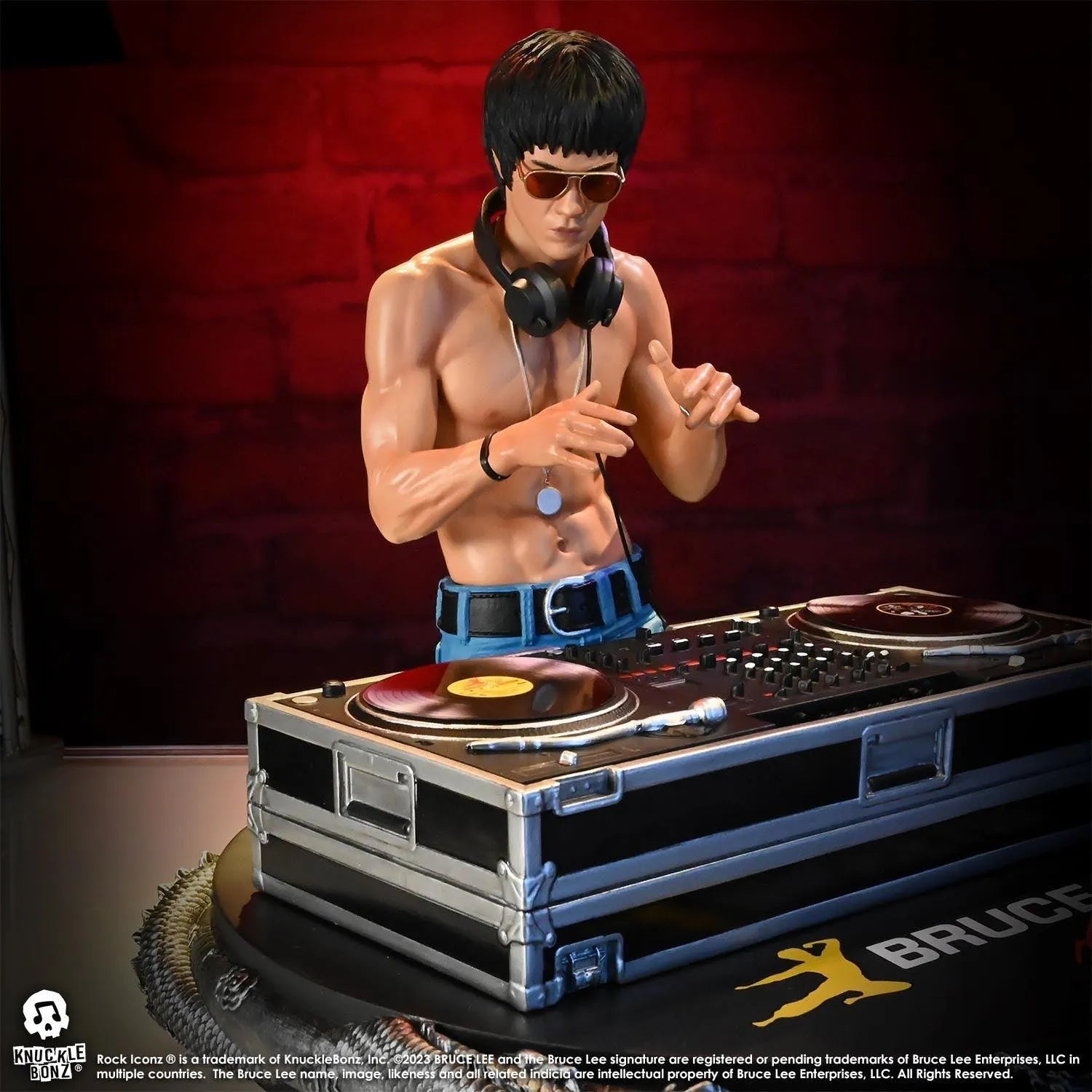 KNUBRUCELEE100 Bruce Lee - DJ Dragon Rock Iconz Statue - KnuckleBonz - Titan Pop Culture