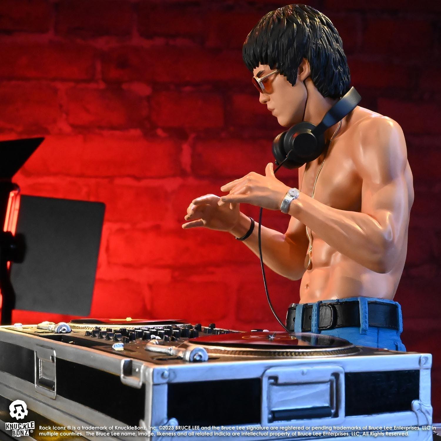 KNUBRUCELEE100 Bruce Lee - DJ Dragon Rock Iconz Statue - KnuckleBonz - Titan Pop Culture