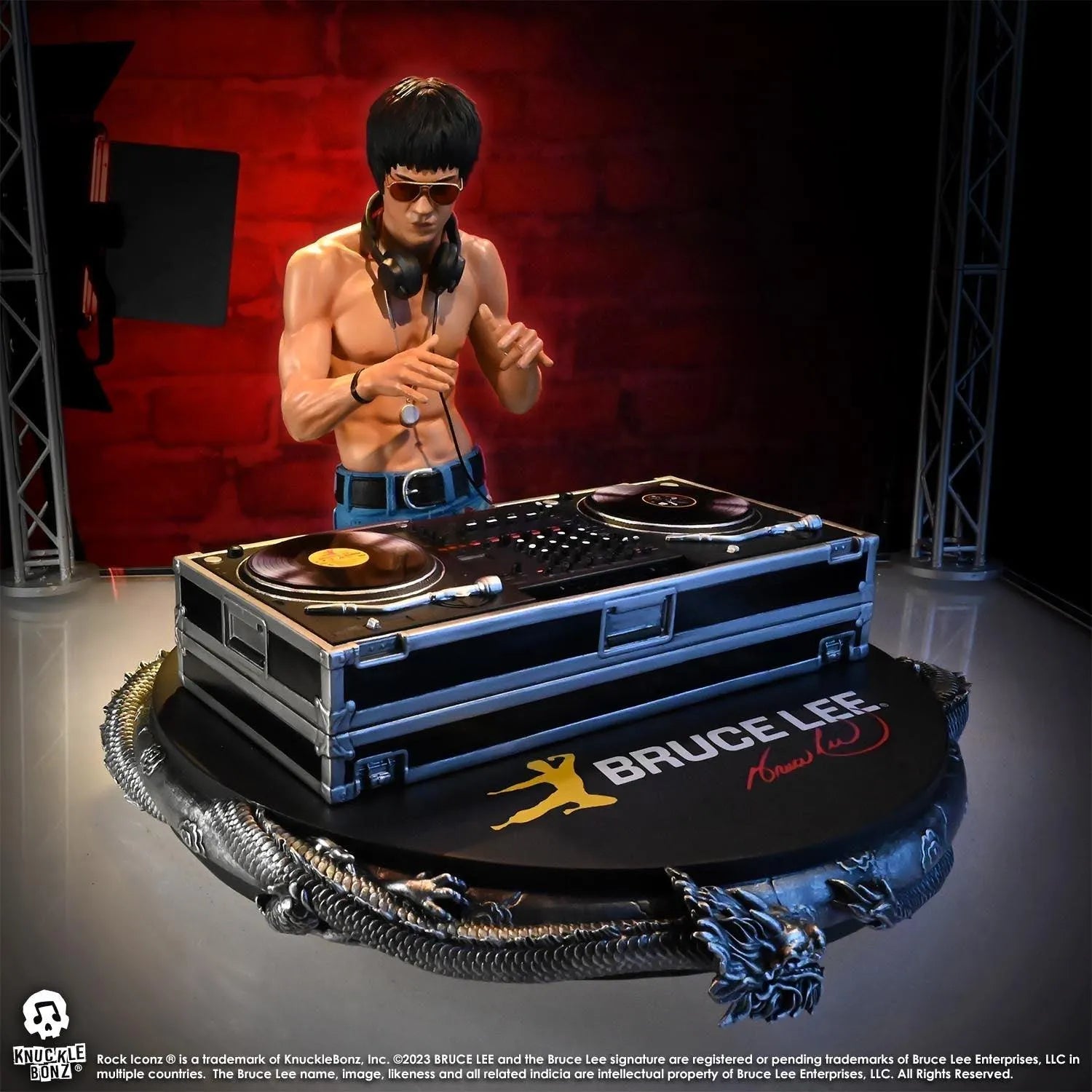 KNUBRUCELEE100 Bruce Lee - DJ Dragon Rock Iconz Statue - KnuckleBonz - Titan Pop Culture