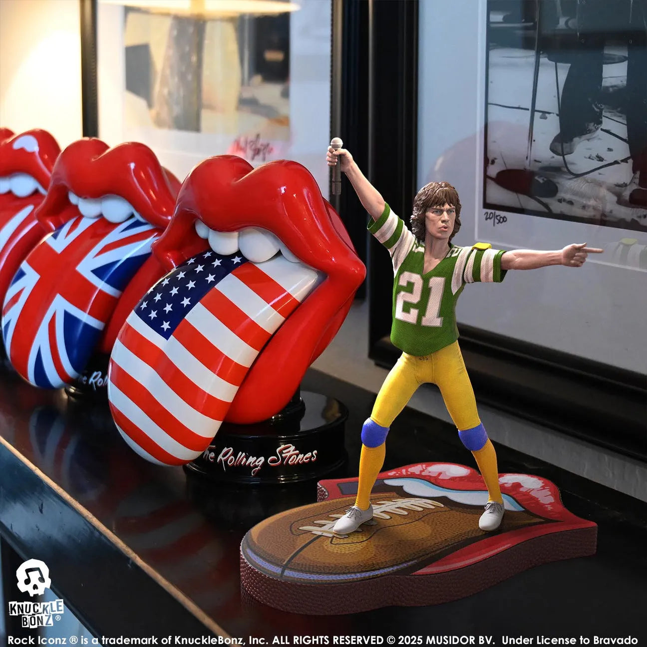 KNURSMJ81GR100 Rolling Stones - Mick Jagger Tour '81 (Green Jersey) Statue - KnuckleBonz - Titan Pop Culture