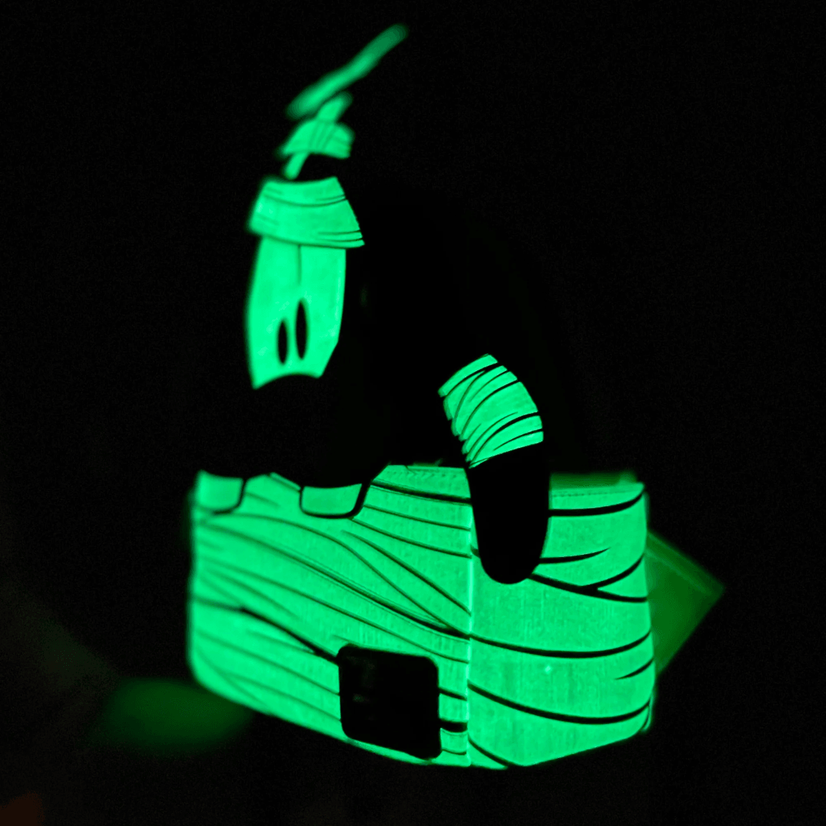 LOUWDBK2888 Disney - Mummy Goofy Mini US Exclusive Backpack UV Glow [RS] - Loungefly - Titan Pop Culture