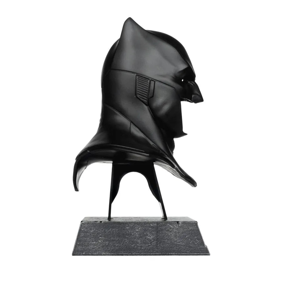 MCF17927 DC Comics - Batman (Justice League) Cowl 1:3 Scale Prop Replica - McFarlane Toys - Titan Pop Culture