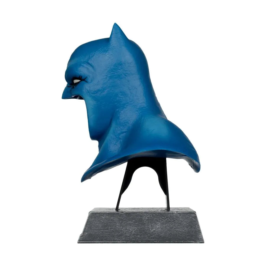 MCF17928 DC Comics - Batman (Dark Knight Returns) Cowl 1:3 Scale Prop Replica - McFarlane Toys - Titan Pop Culture