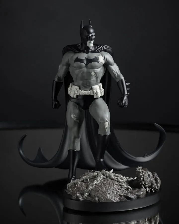 MCF30226 Batman Black & White - Batman by Bjorn Barends Resin Statue - McFarlane Toys - Titan Pop Culture