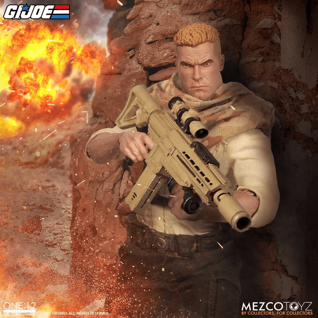 MEZ76205 G.I. Joe - Duke One:12 Deluxe Collective Action Figure - Mezco Toyz - Titan Pop Culture