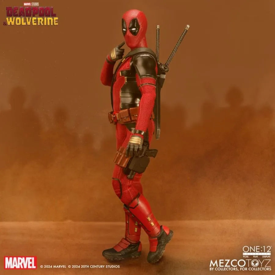 MEZ76213 Deadpool & Wolverine - Deadpool One:12 Collective Action Figure - Mezco Toyz - Titan Pop Culture